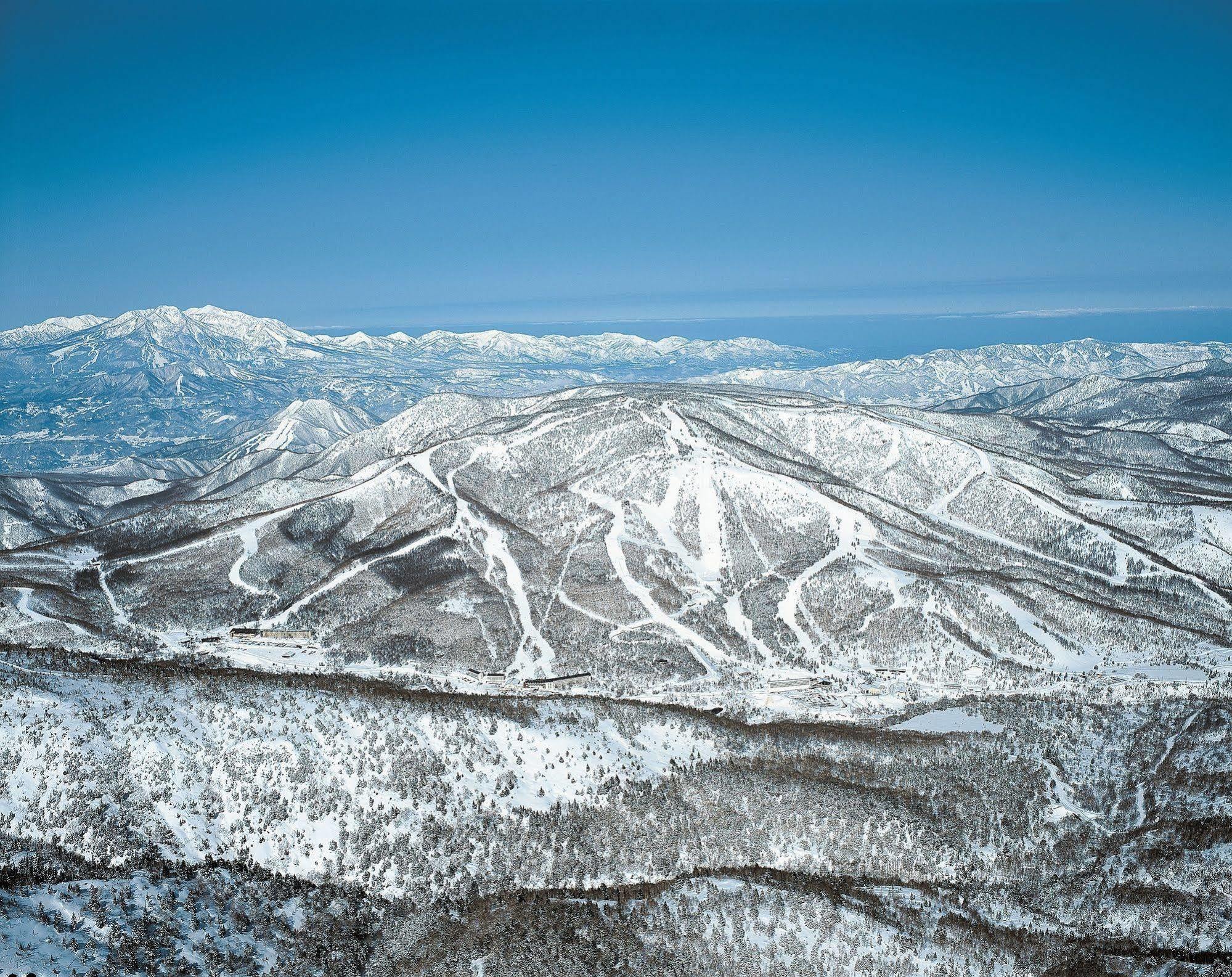 מלון יאמנוצ'י Shiga Kogen Prince East מראה חיצוני תמונה